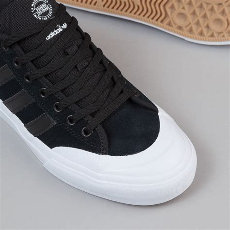 matchcourt shoes